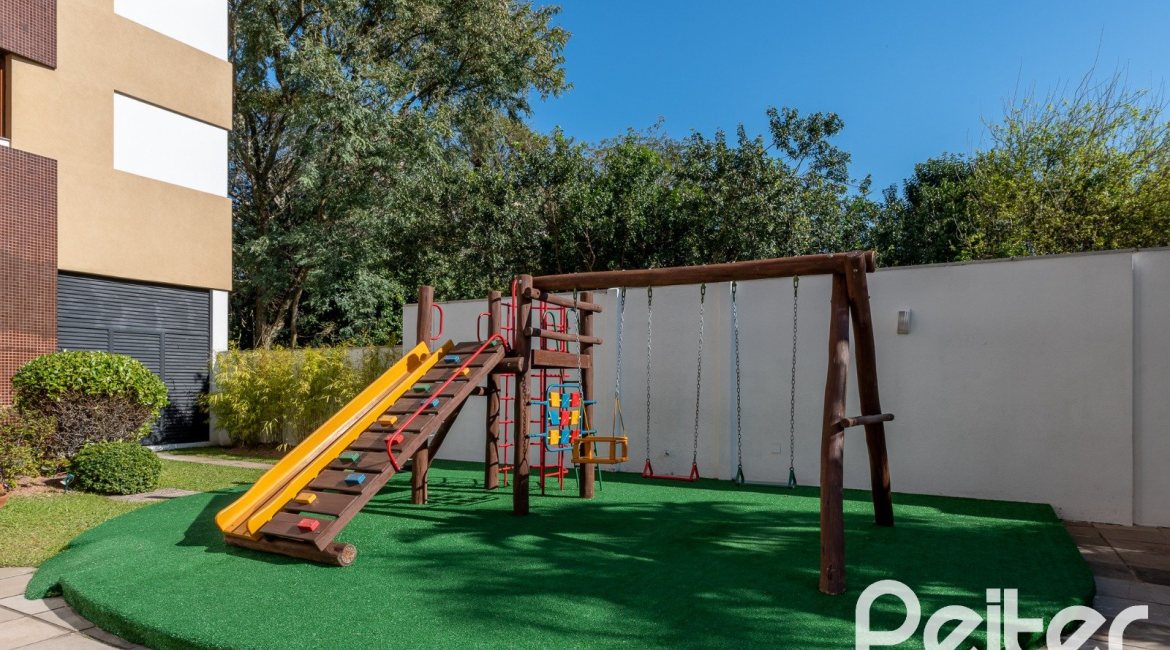 Apartamento à venda com 70m², 2 dormitórios, 1 suíte, no bairro Tristeza em PORTO ALEGRE