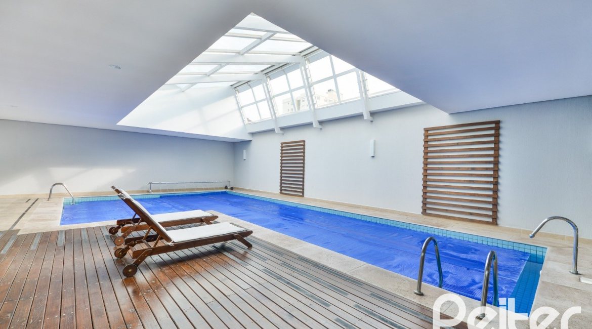 Apartamento à venda com 90m², 3 dormitórios, 1 suíte, 2 vagas, no bairro Tristeza em PORTO ALEGRE