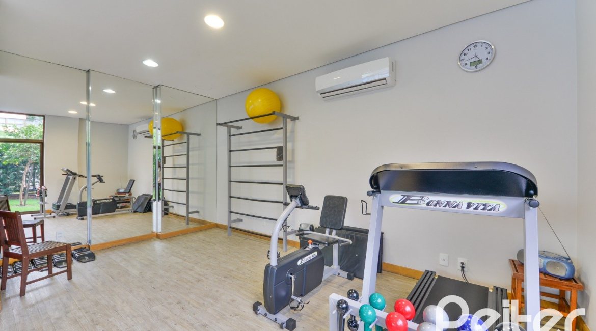 Apartamento à venda com 90m², 3 dormitórios, 1 suíte, 2 vagas, no bairro Tristeza em PORTO ALEGRE