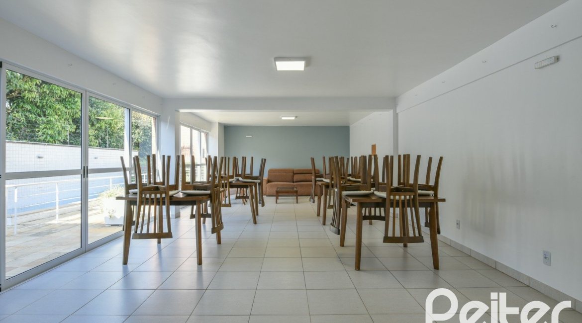 Apartamento à venda com 82m², 2 dormitórios, 1 suíte, 2 vagas, no bairro Ipanema em PORTO ALEGRE