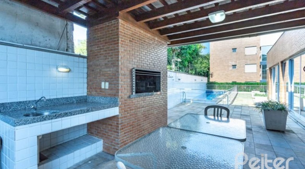 Apartamento à venda com 82m², 2 dormitórios, 1 suíte, 2 vagas, no bairro Ipanema em PORTO ALEGRE