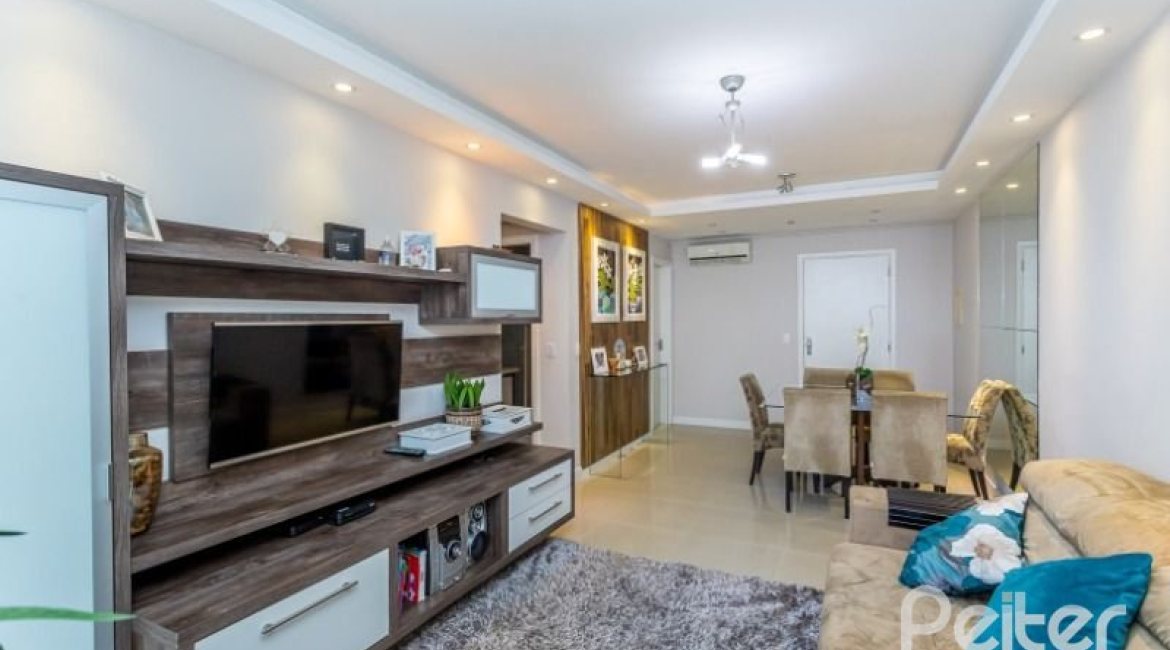 Apartamento à venda com 82m², 2 dormitórios, 1 suíte, 2 vagas, no bairro Ipanema em PORTO ALEGRE