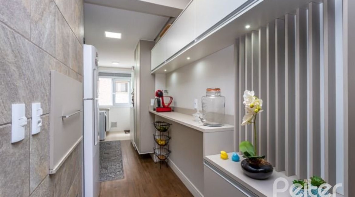 Apartamento à venda com 86m², 2 dormitórios, 2 suítes, 2 vagas, no bairro Tristeza em PORTO ALEGRE