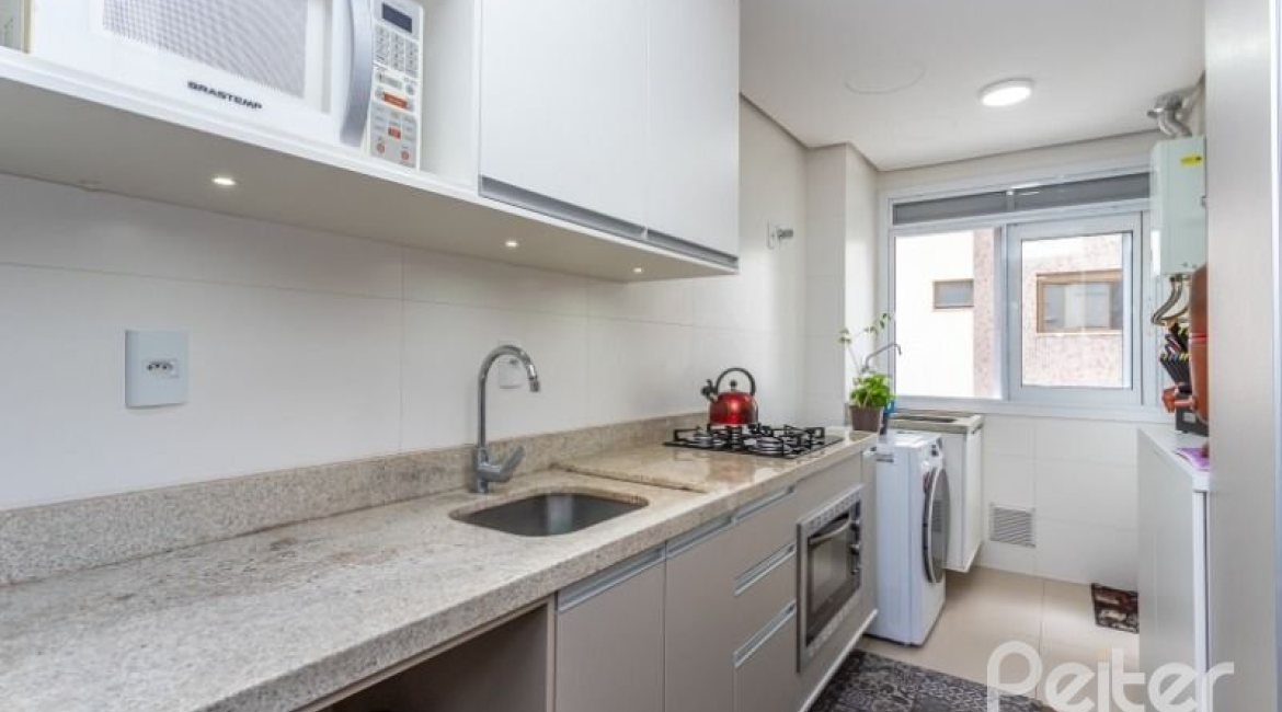 Apartamento à venda com 86m², 2 dormitórios, 2 suítes, 2 vagas, no bairro Tristeza em PORTO ALEGRE