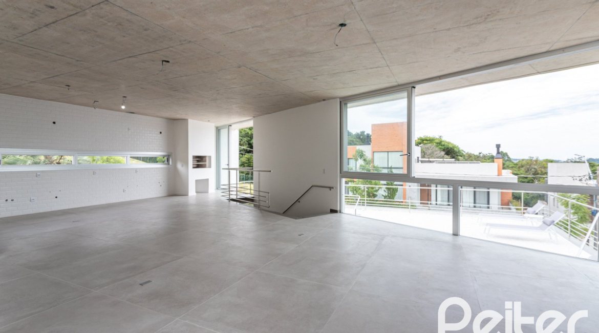 Casa em Condomínio à venda com 315m², 3 dormitórios, 3 suítes, 3 vagas, no bairro Alphaville em PORTO ALEGRE