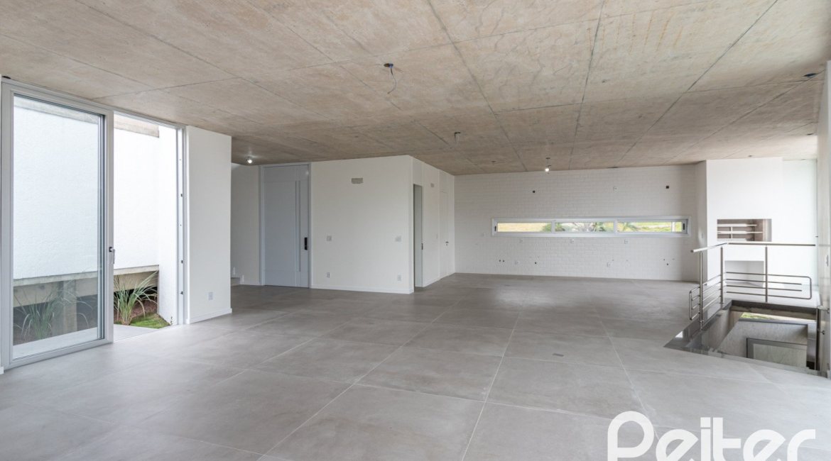 Casa em Condomínio à venda com 315m², 3 dormitórios, 3 suítes, 3 vagas, no bairro Alphaville em PORTO ALEGRE