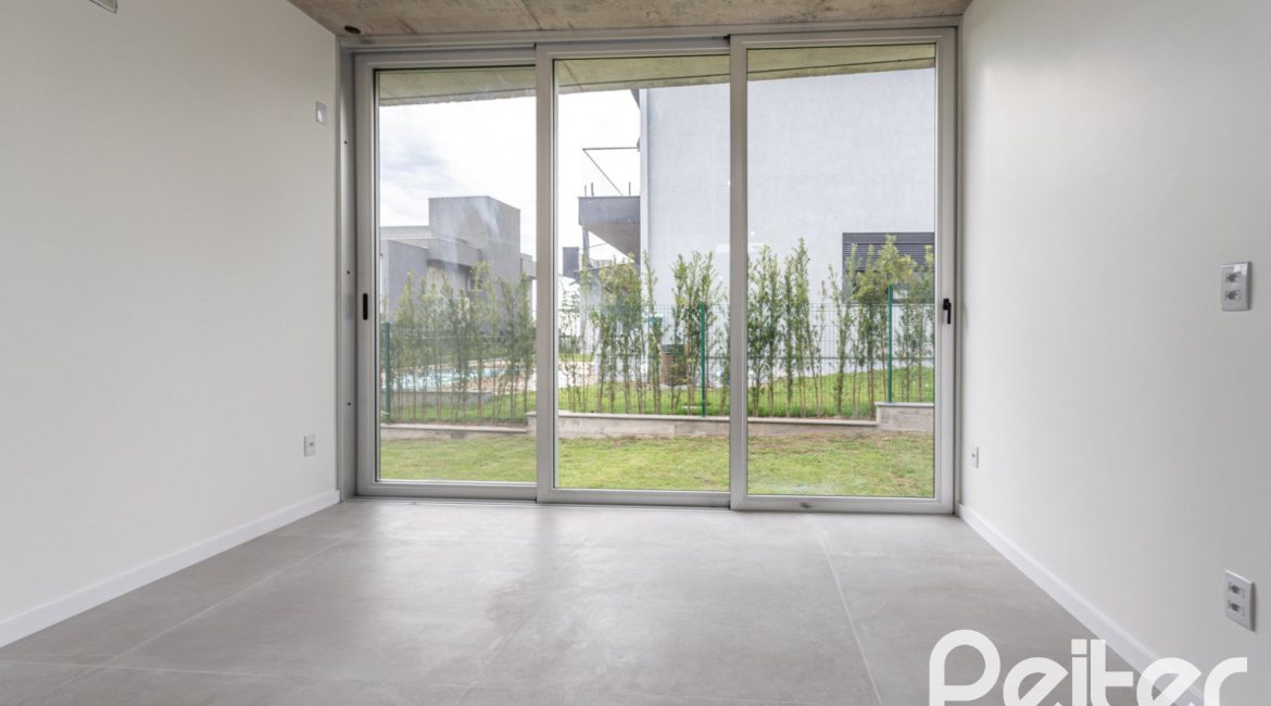 Casa em Condomínio à venda com 315m², 3 dormitórios, 3 suítes, 3 vagas, no bairro Alphaville em PORTO ALEGRE