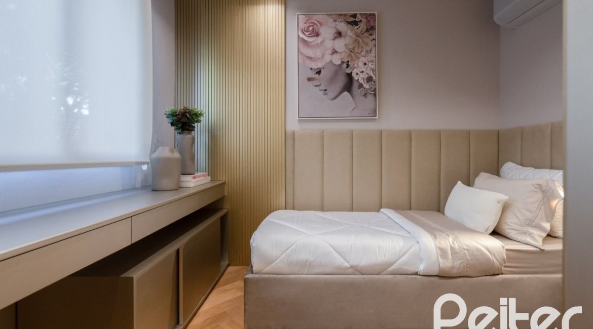 Apartamento à venda com 90m², 3 dormitórios, 1 suíte, no bairro Cidade Baixa em Porto Alegre