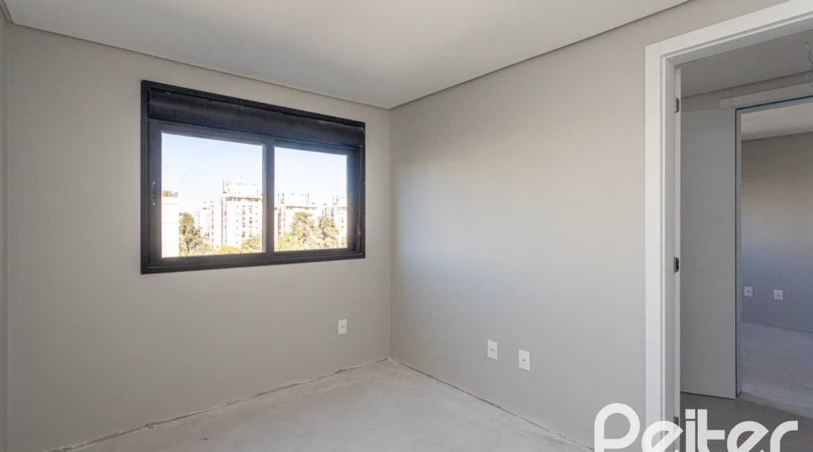 Apartamento à venda com 112m², 3 dormitórios, 3 suítes, 2 vagas, no bairro Cristal em Porto Alegre