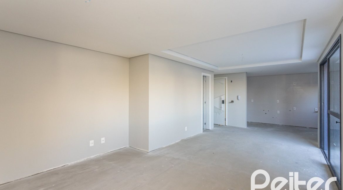 Apartamento Garden à venda com 199m², 3 dormitórios, 3 suítes, 2 vagas, no bairro Cristal em Porto Alegre