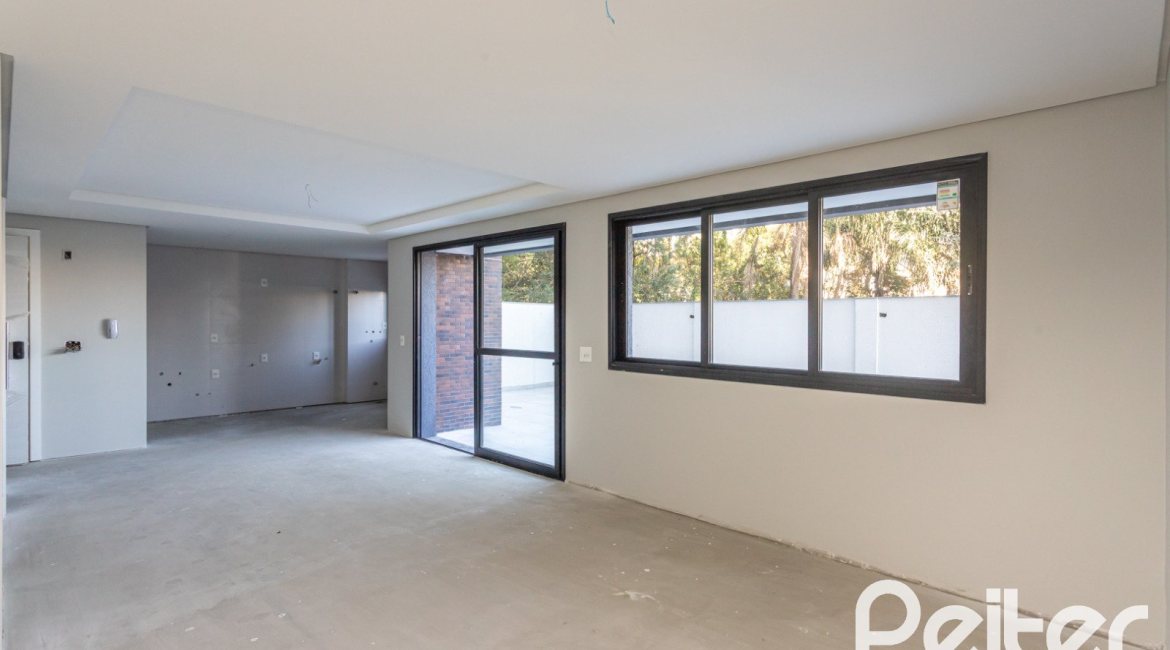 Apartamento Garden à venda com 199m², 3 dormitórios, 3 suítes, 2 vagas, no bairro Cristal em Porto Alegre