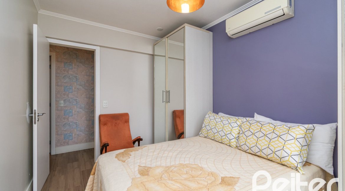 Apartamento à venda com 90m², 3 dormitórios, 1 suíte, 2 vagas, no bairro Tristeza em PORTO ALEGRE