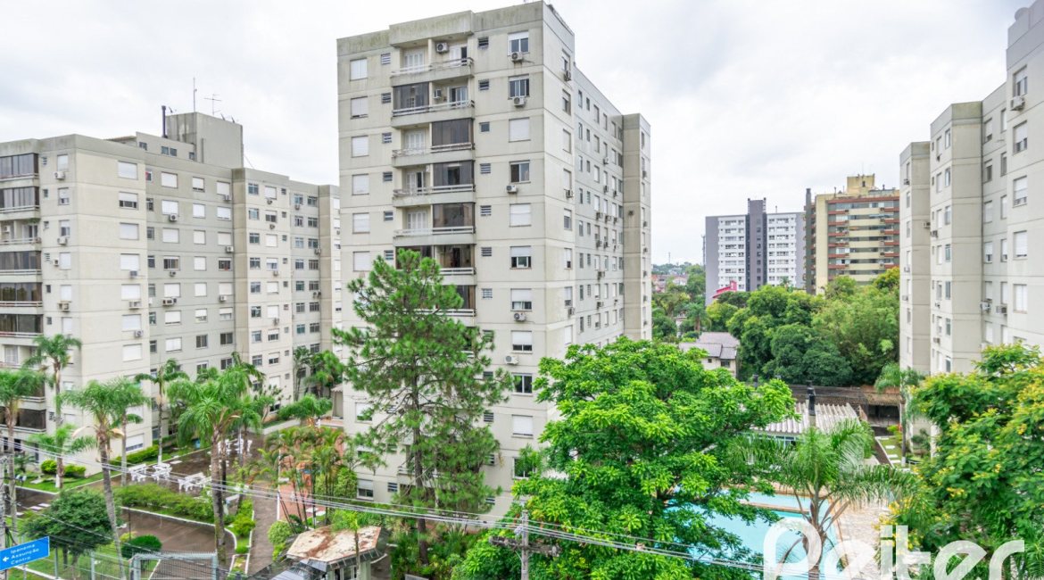 Apartamento à venda com 90m², 3 dormitórios, 1 suíte, 2 vagas, no bairro Tristeza em PORTO ALEGRE