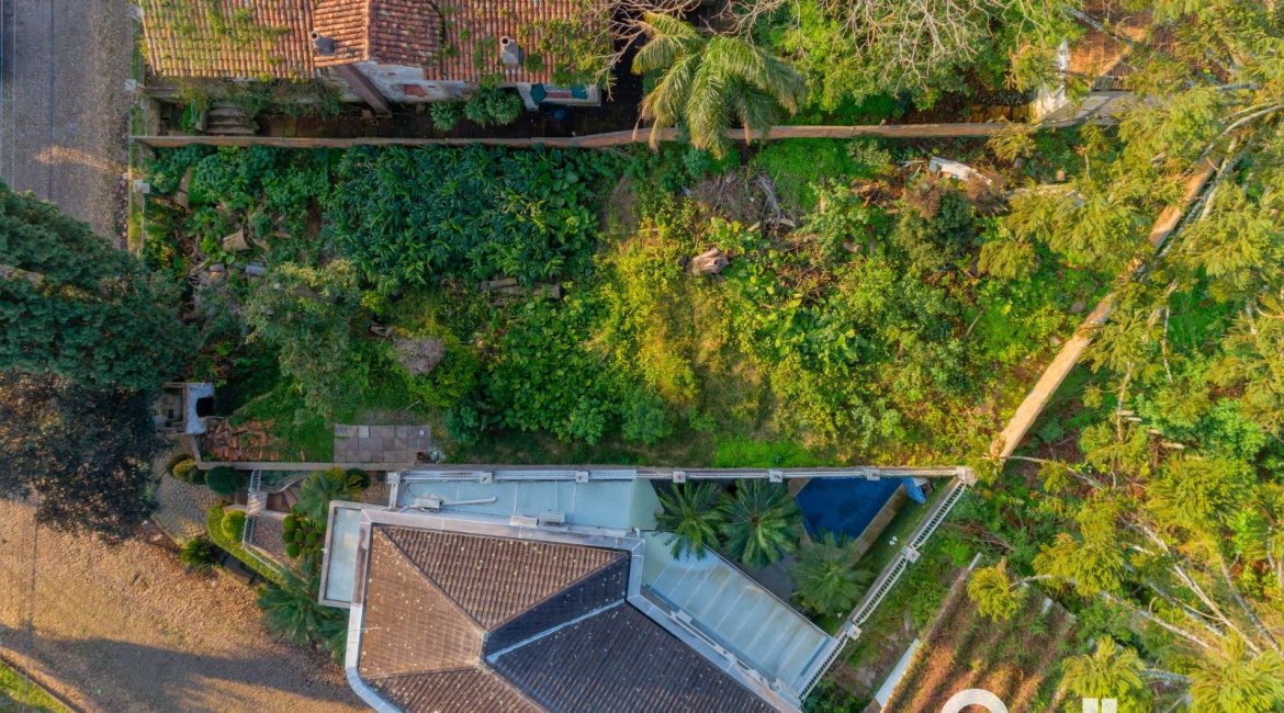 Terreno à venda com 396m², no bairro Sétimo Céu em Porto Alegre
