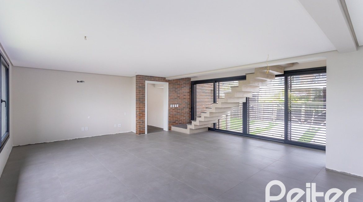 Casa em Condomínio à venda com 279m², 3 dormitórios, 3 suítes, 4 vagas, no bairro Alphaville em PORTO ALEGRE