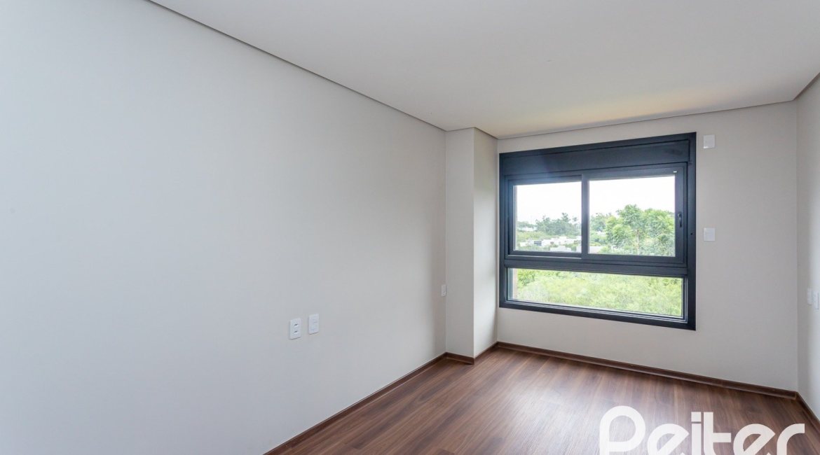 Casa em Condomínio à venda com 279m², 3 dormitórios, 3 suítes, 4 vagas, no bairro Alphaville em PORTO ALEGRE