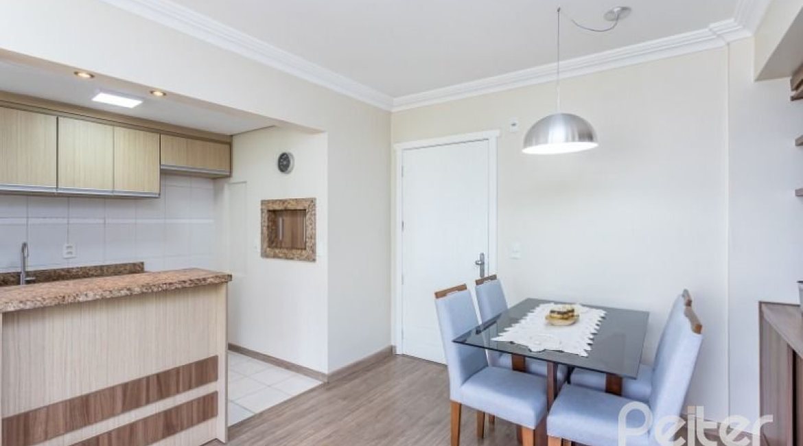 Apartamento à venda com 47m², 1 dormitório, 1 vaga, no bairro Cristal em PORTO ALEGRE