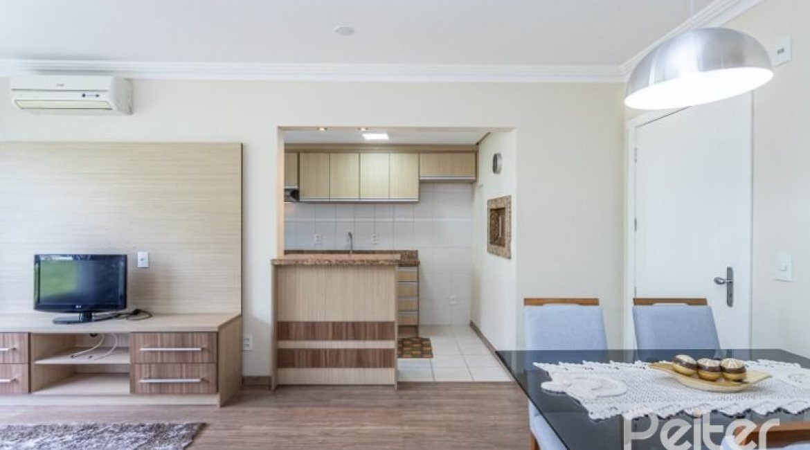 Apartamento à venda com 47m², 1 dormitório, 1 vaga, no bairro Cristal em PORTO ALEGRE