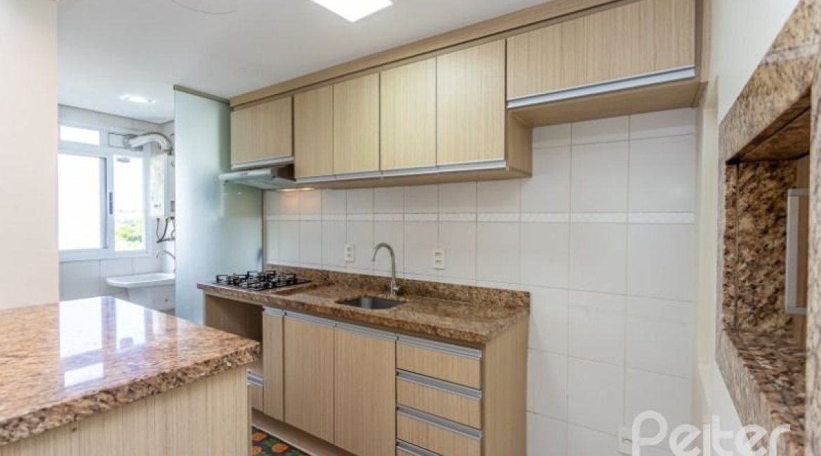 Apartamento à venda com 47m², 1 dormitório, 1 vaga, no bairro Cristal em PORTO ALEGRE
