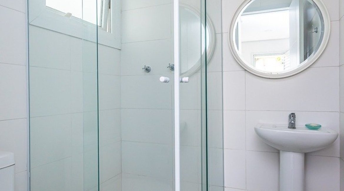 Casa em Condomínio à venda com 418m², 3 dormitórios, 3 suítes, 6 vagas, no bairro Terra Ville em PORTO ALEGRE