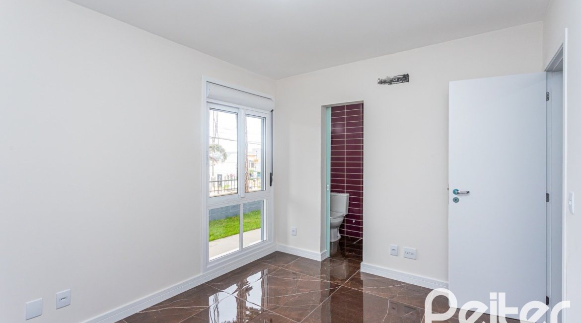 Casa em Condomínio à venda com 153m², 3 dormitórios, 3 suítes, 3 vagas, no bairro Mountain Ville em PORTO ALEGRE