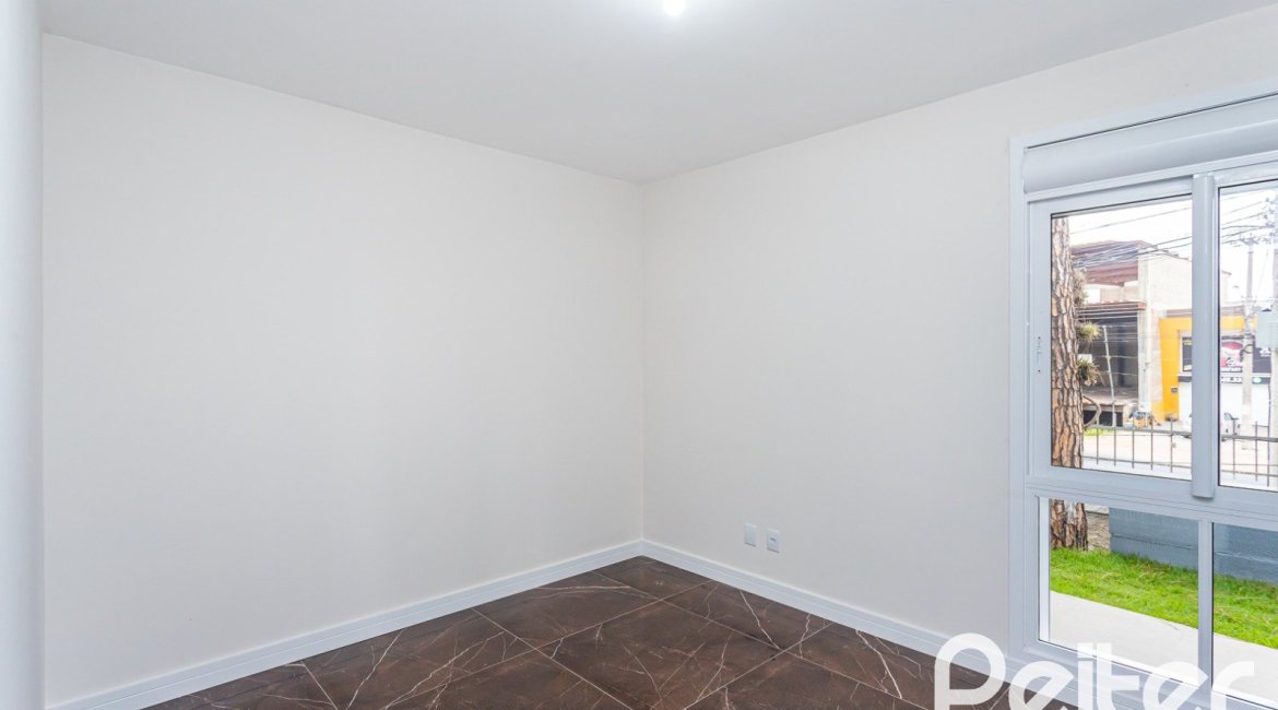 Casa em Condomínio à venda com 153m², 3 dormitórios, 3 suítes, 3 vagas, no bairro Mountain Ville em PORTO ALEGRE