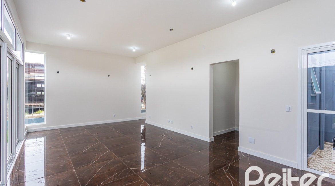 Casa em Condomínio à venda com 153m², 3 dormitórios, 3 suítes, 3 vagas, no bairro Mountain Ville em PORTO ALEGRE