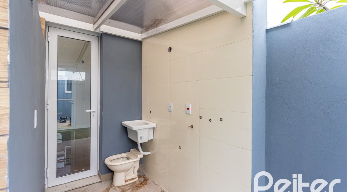 Casa em Condomínio à venda com 153m², 3 dormitórios, 3 suítes, 3 vagas, no bairro Mountain Ville em PORTO ALEGRE