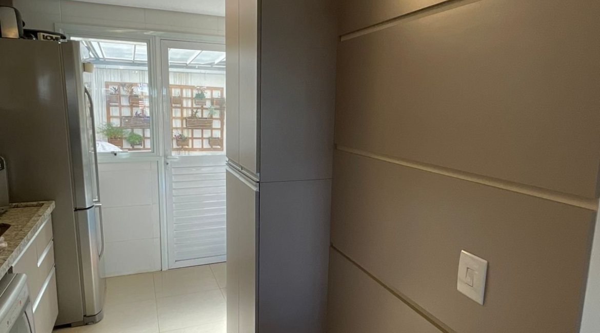 Casa em Condomínio à venda com 132m², 2 dormitórios, 1 suíte, 1 vaga, no bairro Hípica em Porto Alegre