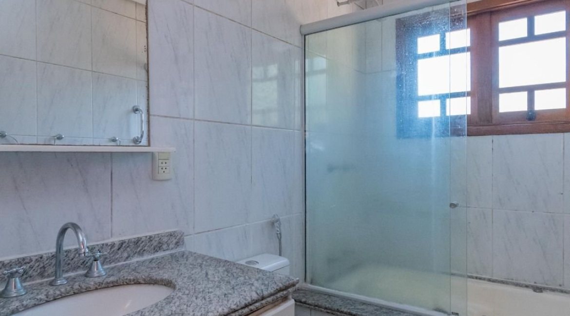  à venda, no bairro  em 