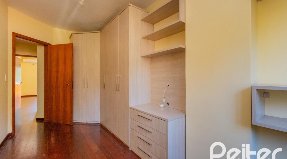  à venda, no bairro  em 