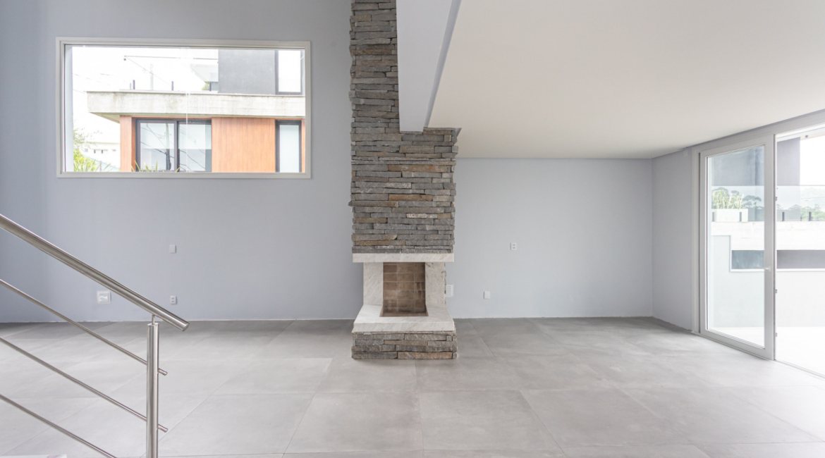 Casa em Condomínio à venda com 286m², 3 dormitórios, 3 suítes, 4 vagas, no bairro Alphaville em PORTO ALEGRE