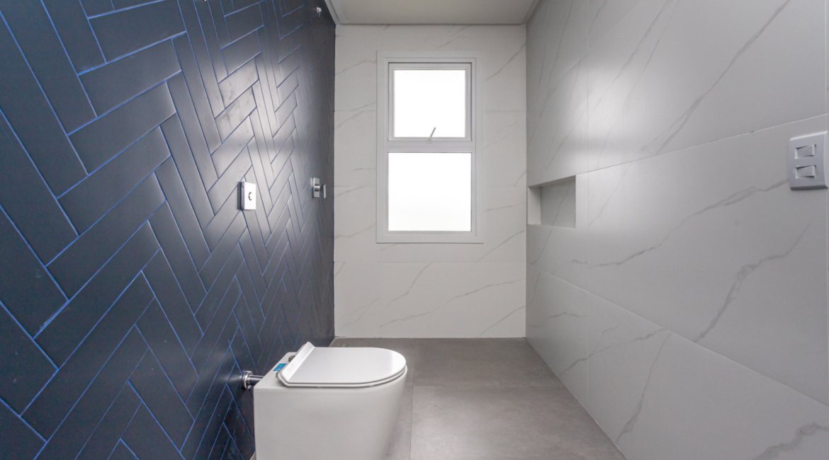 Casa em Condomínio à venda com 286m², 3 dormitórios, 3 suítes, 4 vagas, no bairro Alphaville em PORTO ALEGRE