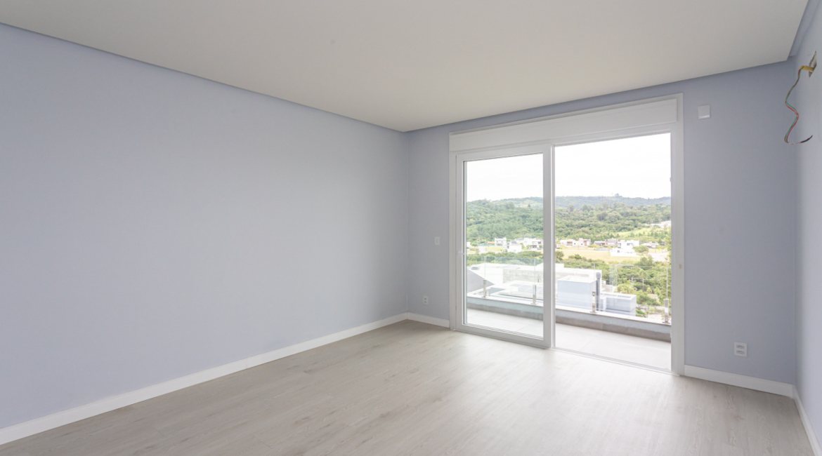 Casa em Condomínio à venda com 286m², 3 dormitórios, 3 suítes, 4 vagas, no bairro Alphaville em PORTO ALEGRE