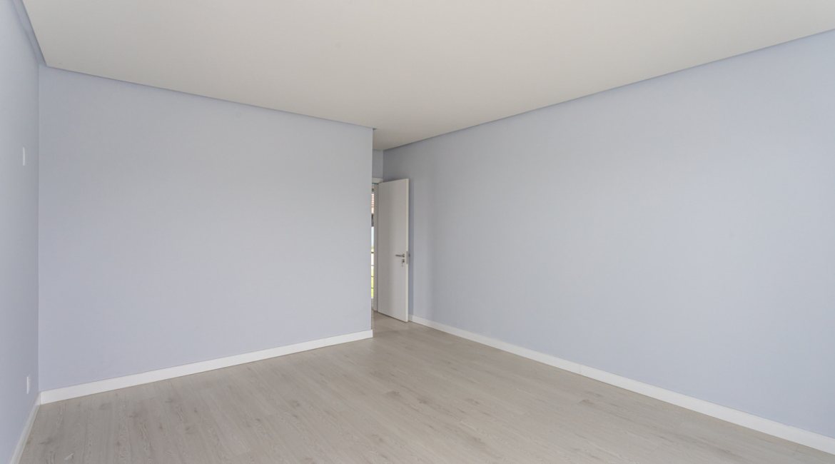 Casa em Condomínio à venda com 286m², 3 dormitórios, 3 suítes, 4 vagas, no bairro Alphaville em PORTO ALEGRE