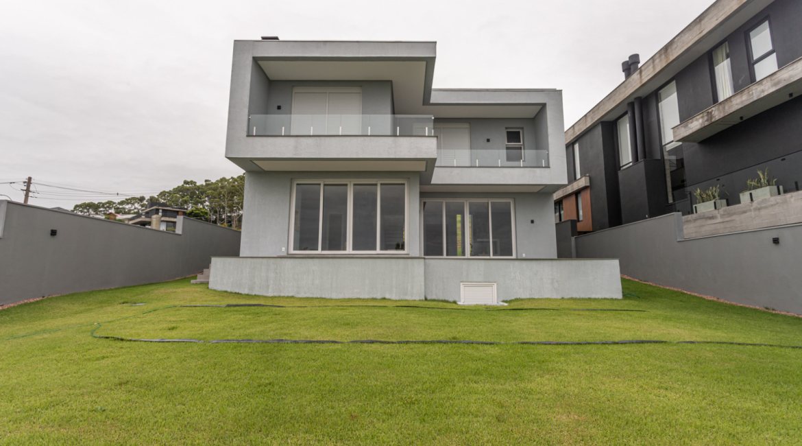 Casa em Condomínio à venda com 286m², 3 dormitórios, 3 suítes, 4 vagas, no bairro Alphaville em PORTO ALEGRE