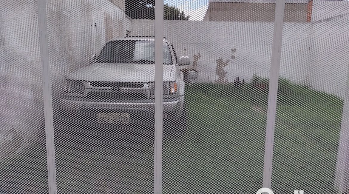 Casa em Condomínio à venda com 117m², 3 dormitórios, 1 suíte, 2 vagas, no bairro Tristeza em Porto Alegre