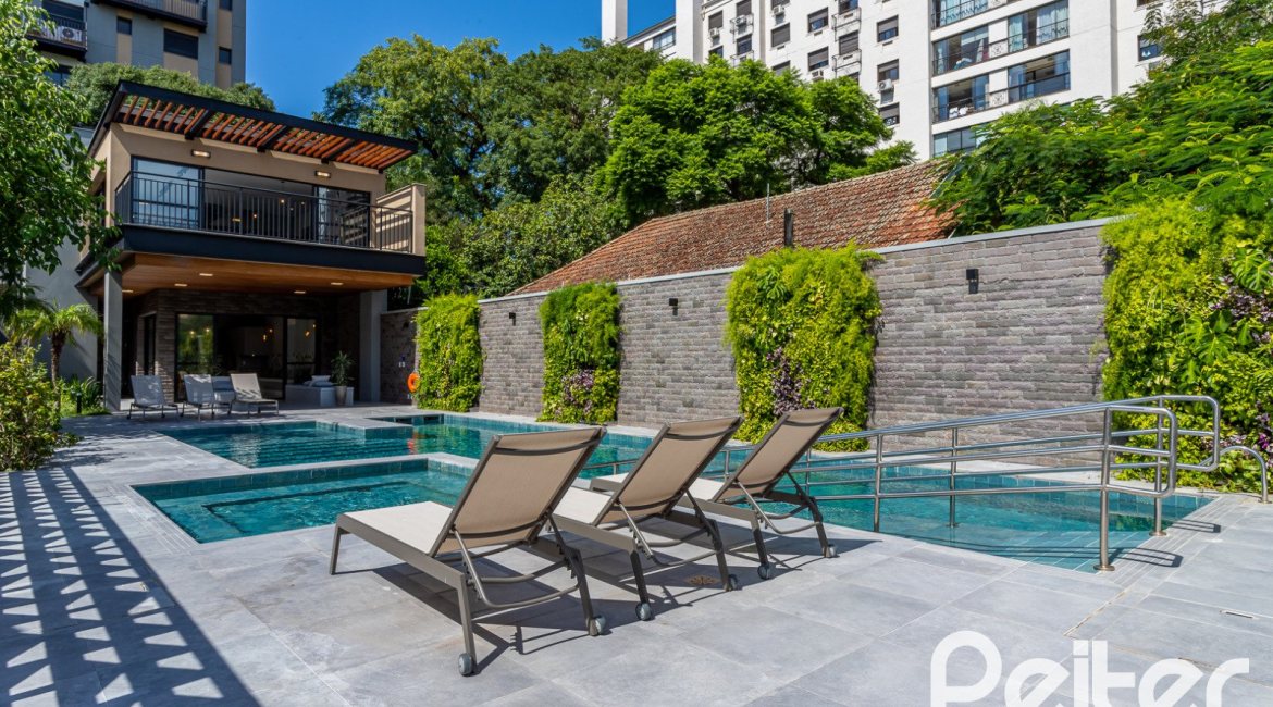 Apartamento à venda com 108m², 3 dormitórios, 1 suíte, 2 vagas, no bairro Tristeza em PORTO ALEGRE