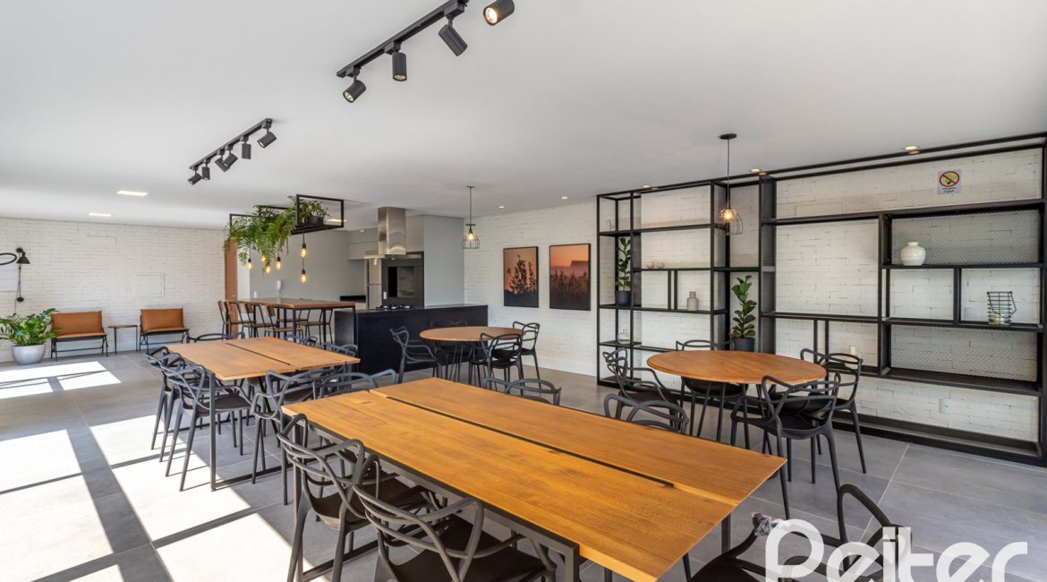 Apartamento à venda com 108m², 3 dormitórios, 1 suíte, 2 vagas, no bairro Tristeza em PORTO ALEGRE