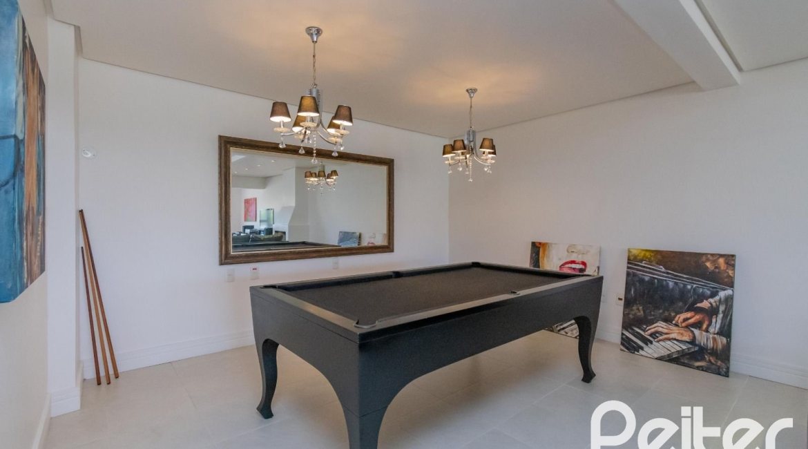 Casa à venda com 312m², 5 dormitórios, 5 suítes, 5 vagas, no bairro Vila Conceição em Porto Alegre