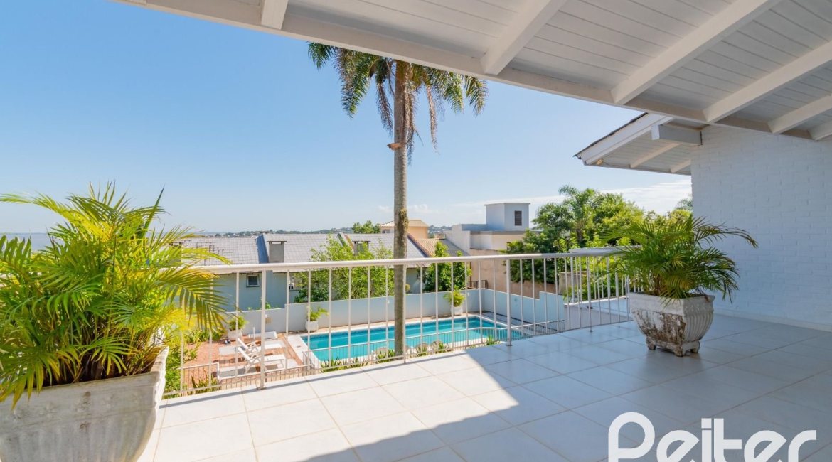 Casa à venda com 312m², 5 dormitórios, 5 suítes, 5 vagas, no bairro Vila Conceição em Porto Alegre