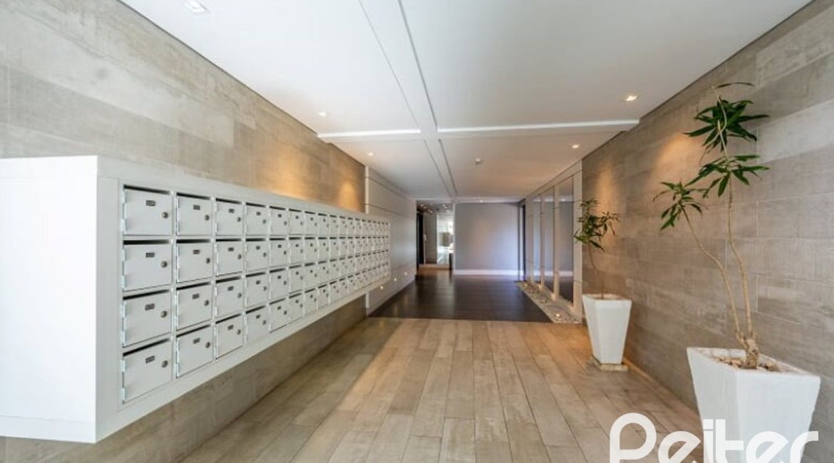 Apartamento à venda com 40m², 1 dormitório, 1 vaga, no bairro Cristal em PORTO ALEGRE