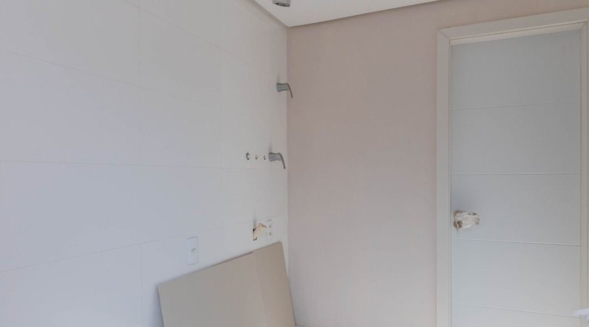 Casa em Condomínio à venda com 293m², 3 dormitórios, 3 suítes, 3 vagas, no bairro Tristeza em Porto Alegre