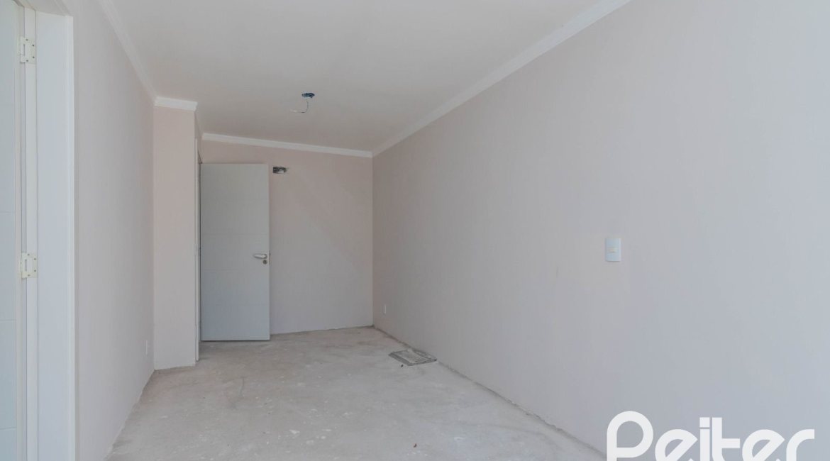 Casa em Condomínio à venda com 293m², 3 dormitórios, 3 suítes, 3 vagas, no bairro Tristeza em Porto Alegre