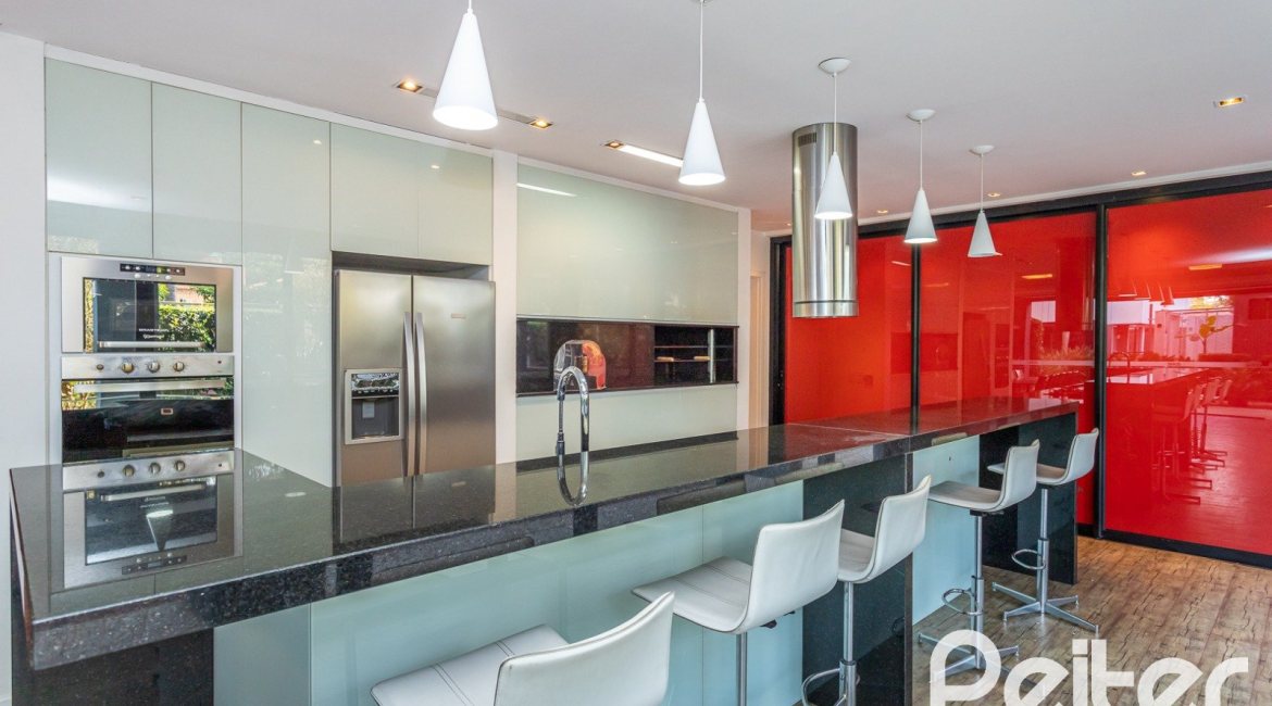 Apartamento à venda com 83m², 3 dormitórios, 1 suíte, 2 vagas, no bairro Tristeza em PORTO ALEGRE