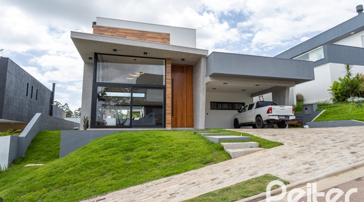 Casa em Condomínio à venda com 270m², 3 dormitórios, 3 suítes, 3 vagas, no bairro Alphaville em PORTO ALEGRE