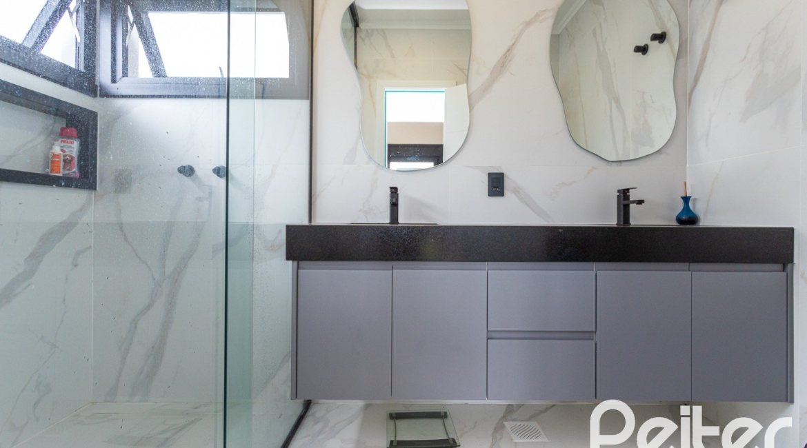 Casa em Condomínio à venda com 270m², 3 dormitórios, 3 suítes, 3 vagas, no bairro Alphaville em PORTO ALEGRE