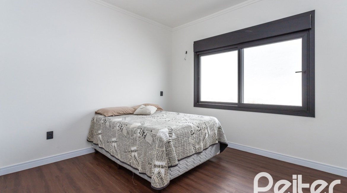 Casa em Condomínio à venda com 270m², 3 dormitórios, 3 suítes, 3 vagas, no bairro Alphaville em PORTO ALEGRE