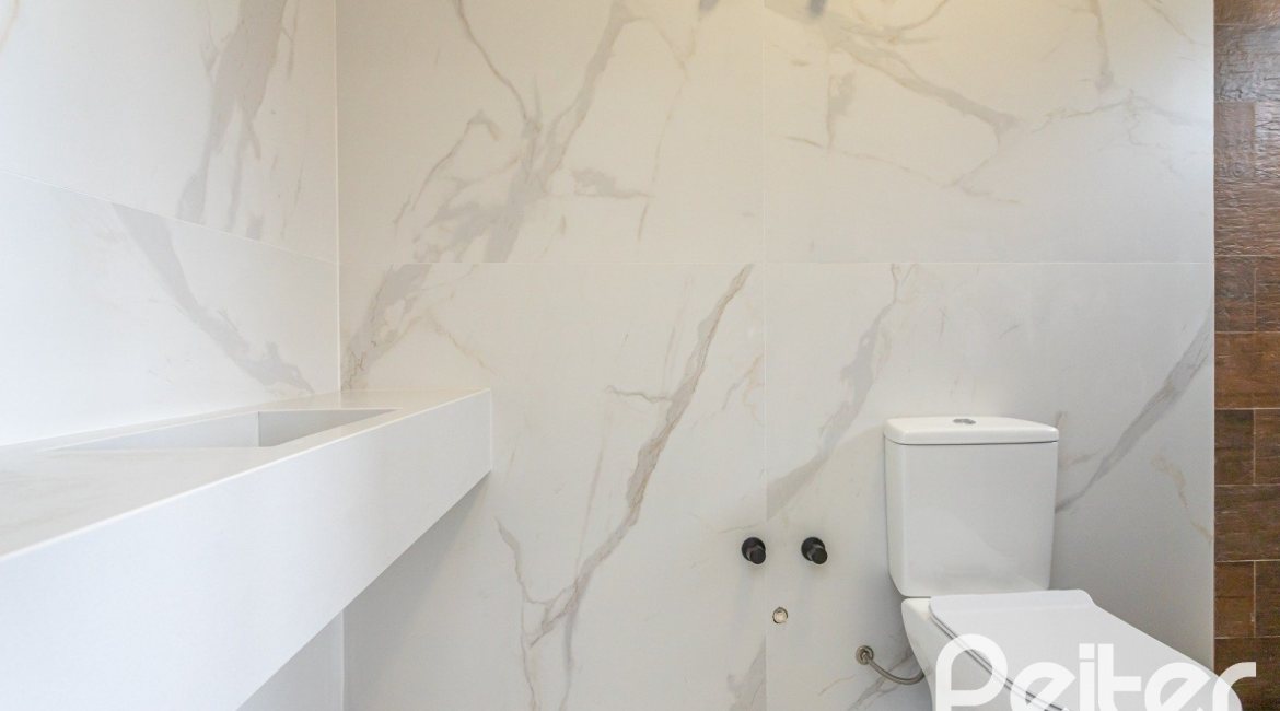 Casa em Condomínio à venda com 270m², 3 dormitórios, 3 suítes, 3 vagas, no bairro Alphaville em PORTO ALEGRE