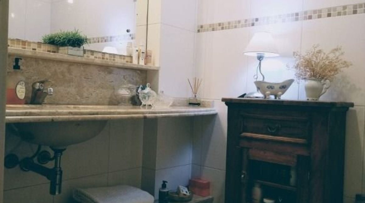 Apartamento à venda com 79m², 3 dormitórios, no bairro Cristal em Porto Alegre